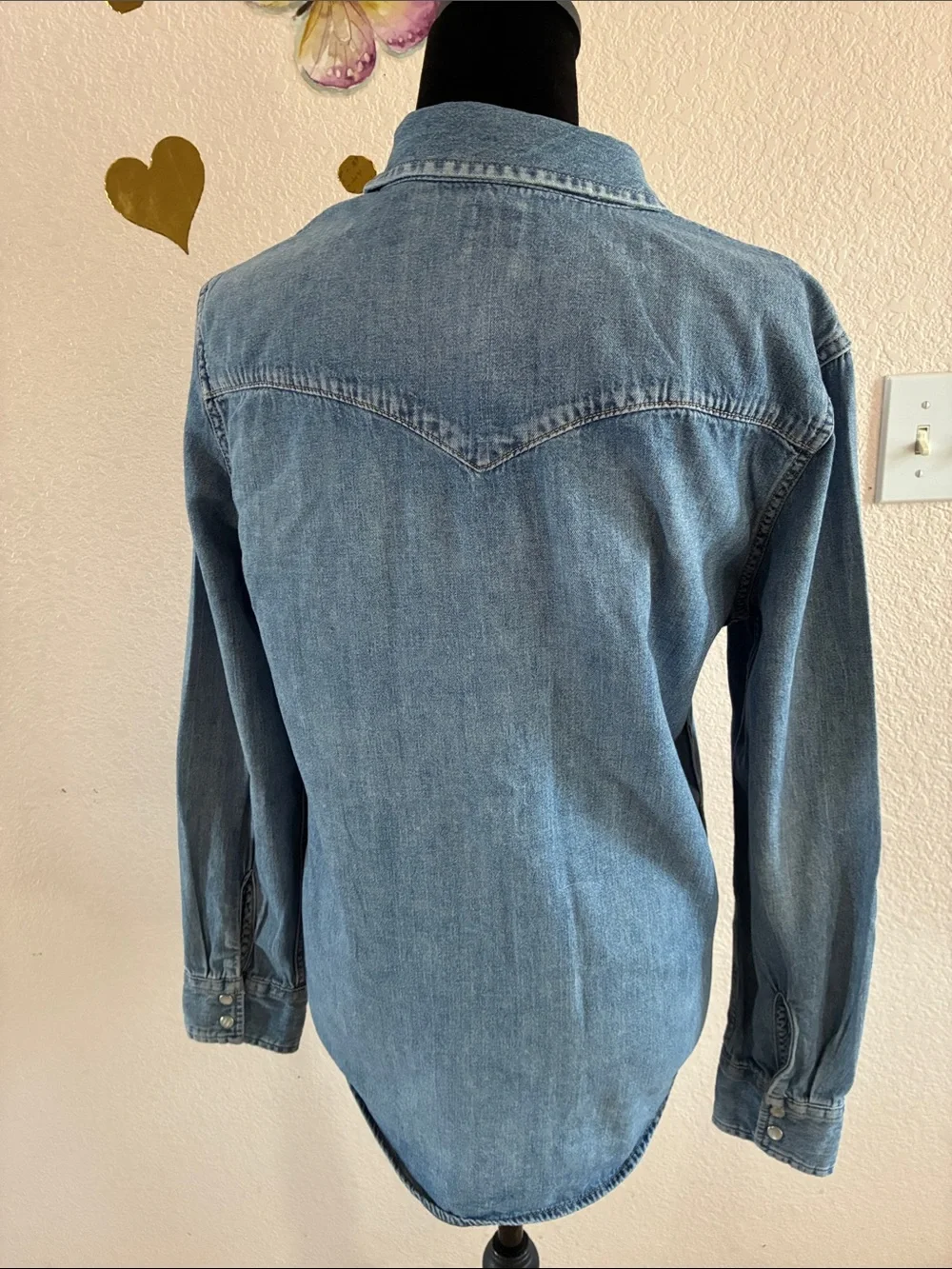 Levi's Men's Medium Blue Denim Western Button-Down Shirt